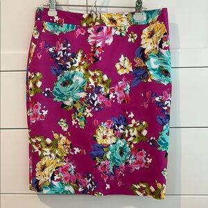 Charter Club floral lined skirt
Size 12